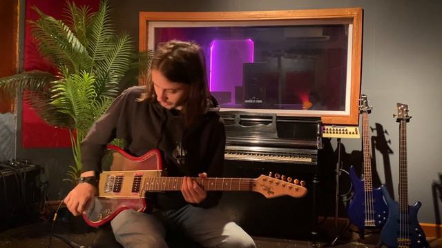 Gallo Guitars Official - Astro Gold P-90 Demo смотреть онлайн