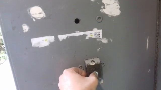 Бесплатно 220 в подьезде любом.Быстро смотреть онлайн