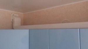 Смонтированный воздуховод вентиляции на кухне.