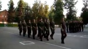 Солдаты поют Bad Romance
