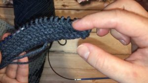 КРАСИВЫЙ СНУД СПИЦАМИ С РОВНЫМИ КРАЯМИ