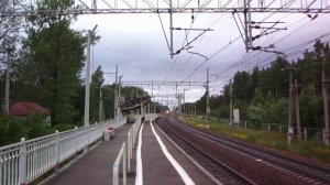 Скоростной экспресс из Выборга - ЭС2Г-018/008 "Ласточка" проследует платформу Ушково