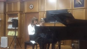 А. Бызов «Прогулка под дождём»