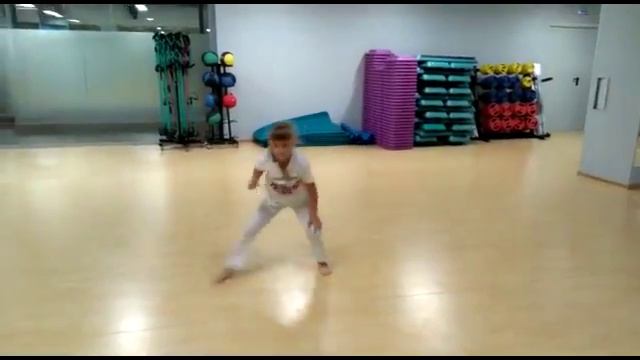 Капоэйра для детей. Сольник. Gata Brava Senzala смотреть онлайн