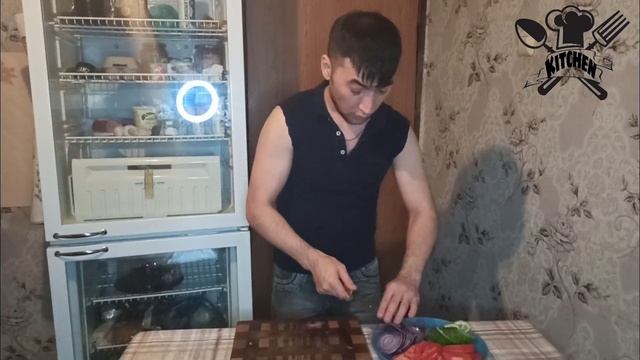 Рецепт идеальных Бургеров || Сочный бургер || Биг тейсти || Burger ? смотреть онлайн