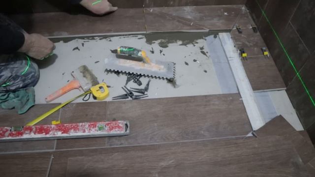 Строительные советы и хитрости при укладки плитки в душевой под паркет... смотреть онлайн