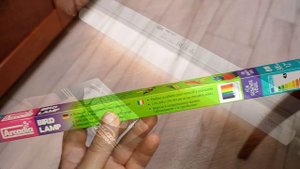 Новую УФ - лампу для птиц измеряю с помощью тестера УФ