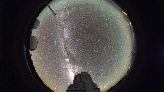 Subaru All-Sky Camera 18 June 2023 UT/ すばる望遠鏡全天モニタ動画2023年6月18日（世界時） смотреть онлайн