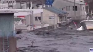 Три землетрясения магнитудой от 5,6 до 7,4 зафиксированы в Японии

Остановлено движение поездов.