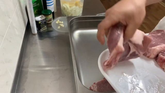 НЕРЕАЛЬНО нежный и вкусный шашлык в красном вине смотреть онлайн