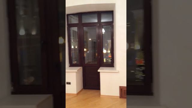 Четырехкомнатная просторная квартира в центре на Арбате,43 с сауной , двумя санузлами.балконом. смотреть онлайн