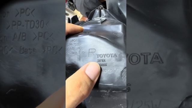 Как узнать фары оригинальные или не оригинальные? Как отличить оригинальные фары от дубликата ? смотреть онлайн