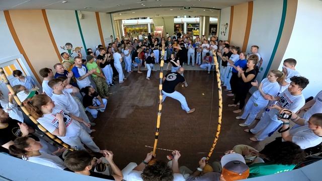 Roda de capoeira. 8.07.2023. Рода от Laranja Capoeira ТРЦ Июнь c Местре Ivan