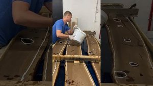 Двери с эпоксидной смолой / Epoxy resin doors