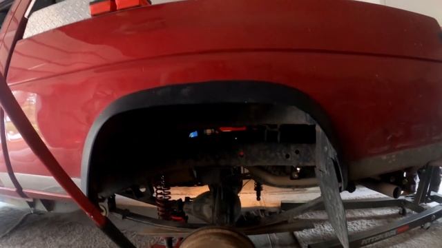 Pro Comp 'Add-a-Leaf' Install - Nissan D21