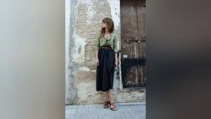 Варианты с чем носить юбку миди