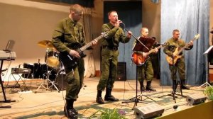 "Фантом" (гитарист зажигает)