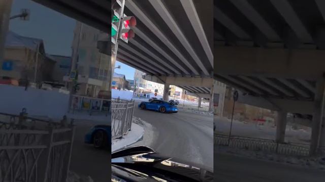 авто