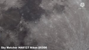 Sky-Watcher MAK127で月を観察