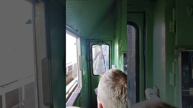 Работа машиниста на тепловозе ЧМЭ2 🚂вид из кабины машиниста