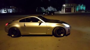 Nissan 350z газует