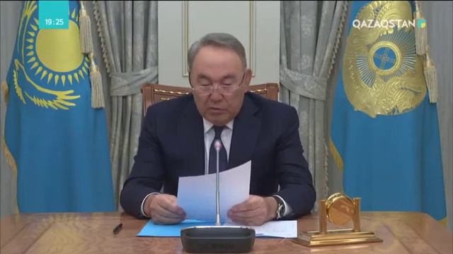Назарбаев уходит с поста президента