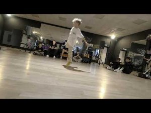 Брейкданс батл ↔ Дети до 2х лет ↔ Bgirl vs EazyFil ↔ 1'4 ↔ WHO IS WIN #whoiswin #bmvideo