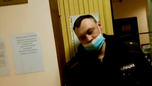 Мент присвоил чужой телефон, а когда прижали заныл как школьник смотреть онлайн