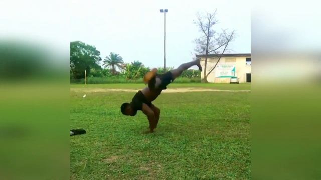 Пластилиновый человек. Невероятный африканский акробат смотреть онлайн