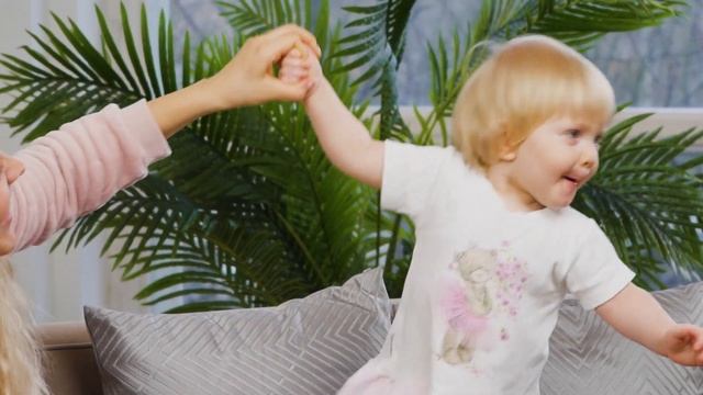 BY Игрушка Cмартфон обучающий "Знакомство со сказкой" (Арт. 272-685) смотреть онлайн