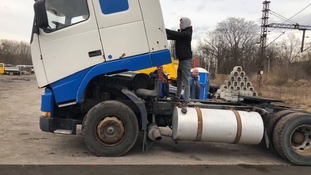 09.03.19 На разбор поступила VOLVO FH12 D12C380 1999г МКПП VT Разборка Европейских Грузовиков смотреть онлайн