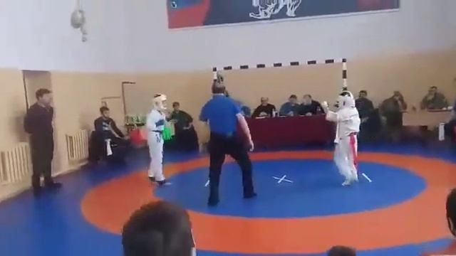 Районный турнир Киокушинкай Эсакаев Ислам Кади-Юрт ?1️⃣ смотреть онлайн