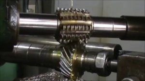 Косозубое цилиндрическое колесо_червячная фреза.avi