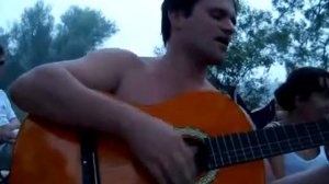 Я у девушка юный бил ночью в гостях