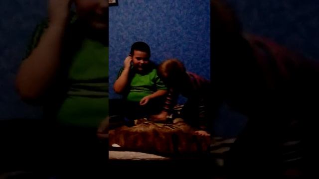 Стрим!Лизун в глаза! смотреть онлайн