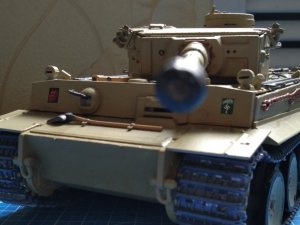 Немецкий танк Тигр сборка модели от Звезды