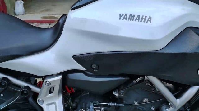 Yamaha MT- 07 общий вид подкачка шин смотреть онлайн