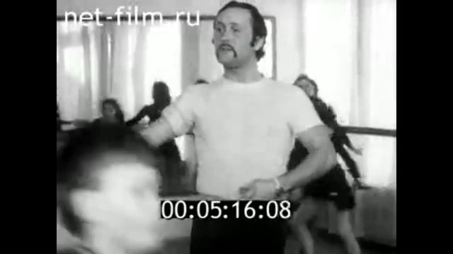 1980г. колхоз имени Фрунзе. село Бессоновка. школа. Белгородская обл. смотреть онлайн