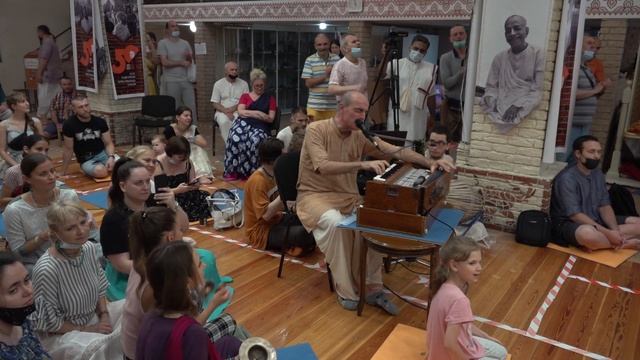 Маха-киртан. Абхишека Господа Патита-павана Джаганнатха (Е.М. Адираса прабху) - 25.06.2021 смотреть онлайн