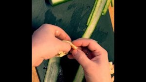 Роллы из огурца с креветками. Вкусная закуска.