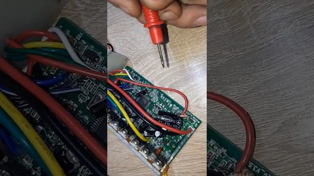 как подключить контроллер 36/48вольт от12вольт смотреть онлайн