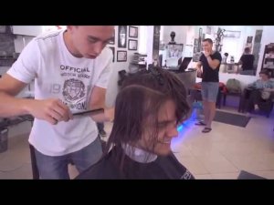 Сколько получают ПАРИКМАХЕРЫ?!₽