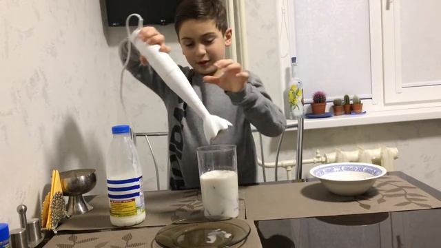 КОКТЕЙЛЬ ИЗ ПЕЧЕНЮШЕК OREO! смотреть онлайн