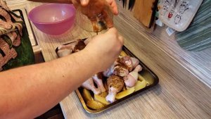 ?"БЫСТРЫЕ НОЖКИ"?. Куриные голени с картошкой по-деревенски. Простой и быстрый рецепт! Супер ужин!