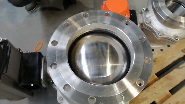 Кран шаровый DN.ru-КШФП.316.200 Ру40/16, полнопроходной с пневмоприводом DN.ru-SA смотреть онлайн