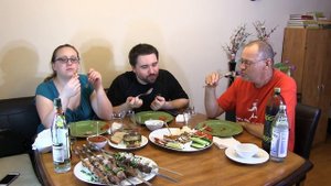 Американцы пробуют Русскую еду - часть 1