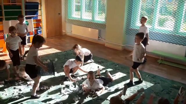 "Бумажные игры" МБ ДОУ N169 физкультура