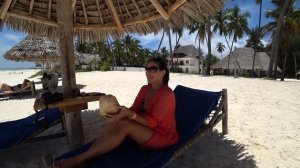 ЗАНЗИБАР ПЛЯЖ ПАДЖЕ ВОЗЛЕ ОТЕЛЯ КРИСТАЛ РЕСОРТ ZANZIBAR PAJE  13