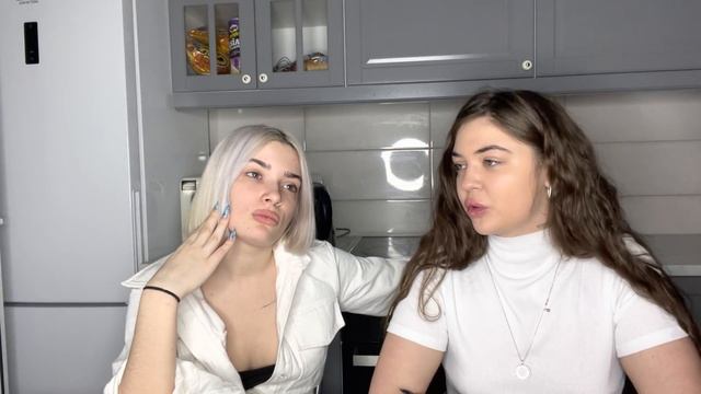 TAG:КТО ИЗ ВАС С ЛУЧШЕЙ ПОДРУГОЙ смотреть онлайн