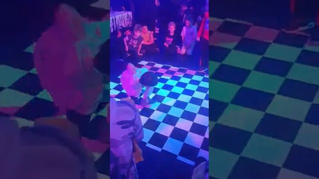 брейк данс. финал в другом ракурсе до 7 лет в петах тыкве 2/3/23 смотреть онлайн